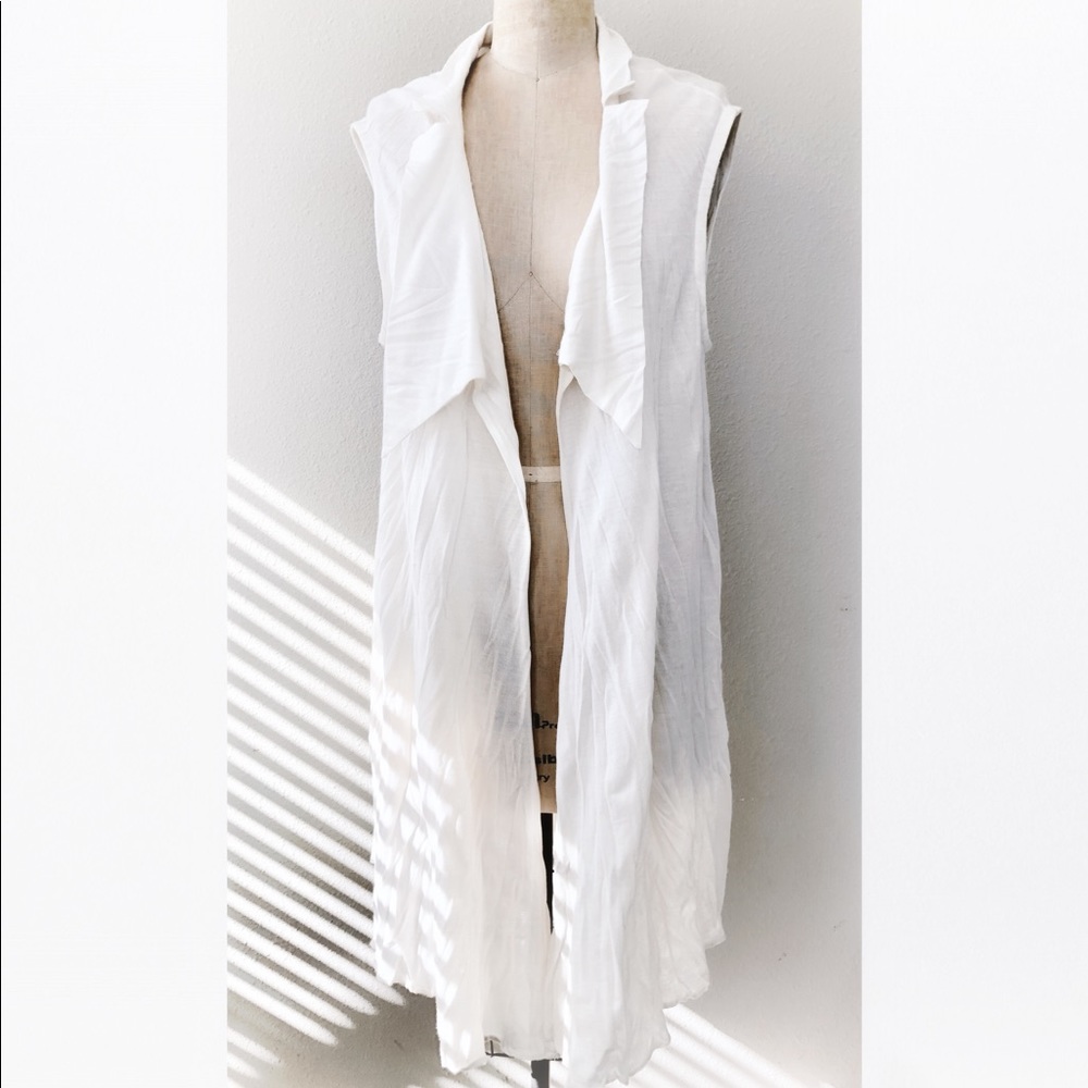 LINDSEY THORNBURG Linen Vest